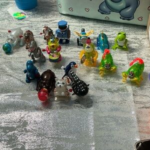 ToysRus Colorful Wind-Up Animal Toy Set